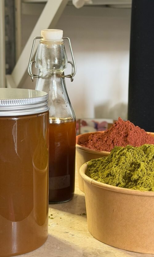 خلطة الحنا بالمشاط الأحمر والزيوت